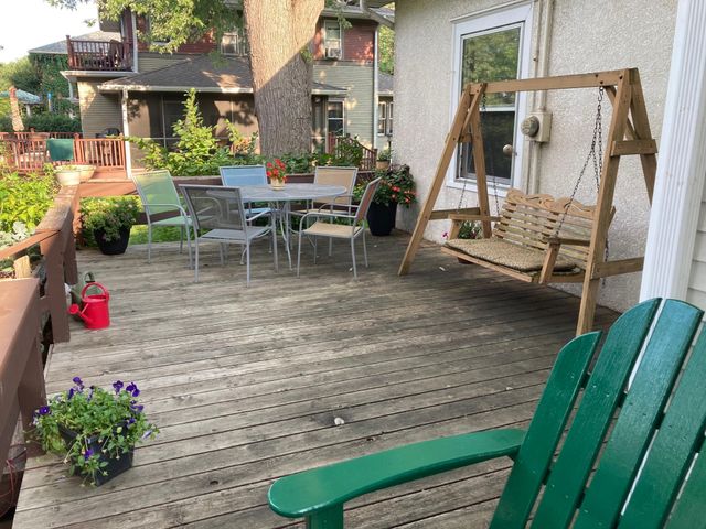 1189 Hawthorne Avenue E, Saint Paul, MN 55106