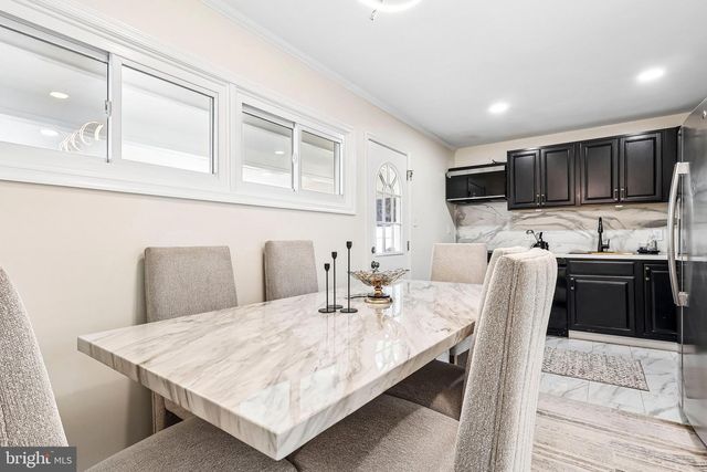 85 KINGWOOD LN, Levittown, PA 19055