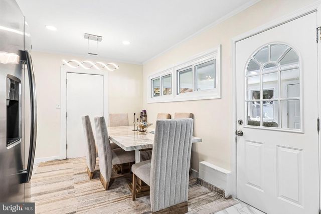 85 KINGWOOD LN, Levittown, PA 19055