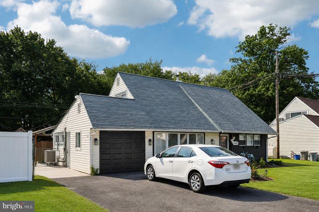 85 KINGWOOD LN, Levittown, PA 19055