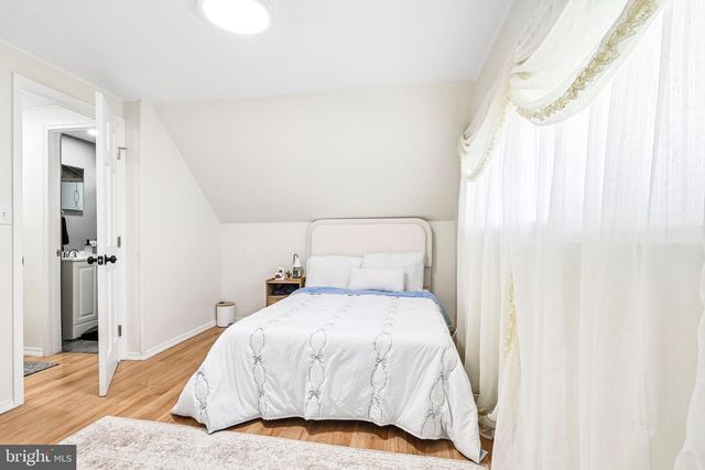 85 KINGWOOD LN, Levittown, PA 19055