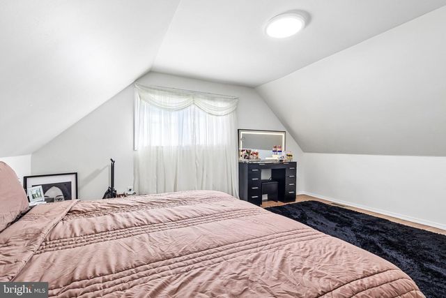 85 KINGWOOD LN, Levittown, PA 19055