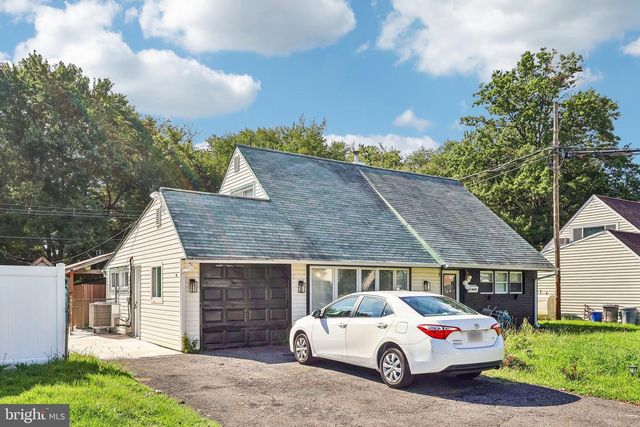 85 KINGWOOD LN, Levittown, PA 19055