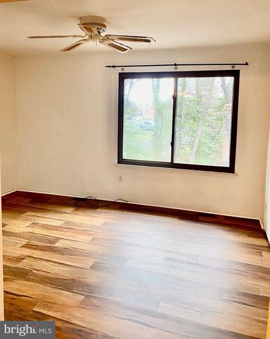 5 MULBERRY CT, Lumberton, NJ 08048