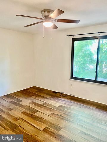 5 MULBERRY CT, Lumberton, NJ 08048