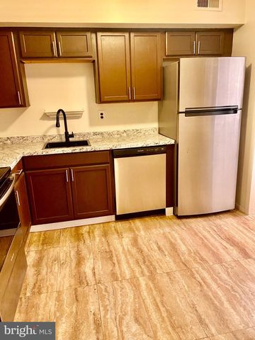 5 MULBERRY CT, Lumberton, NJ 08048