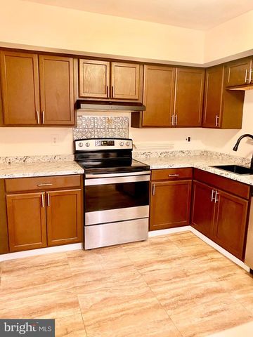 5 MULBERRY CT, Lumberton, NJ 08048