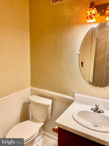 5 MULBERRY CT, Lumberton, NJ 08048