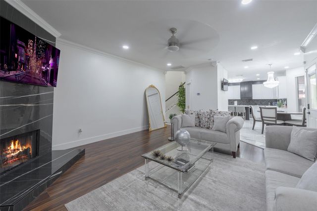 13431 Yaupon Holly Lane, Houston, TX 77044