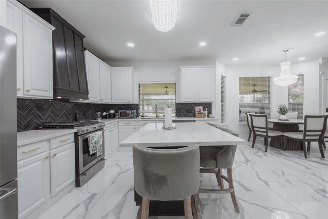 13431 Yaupon Holly Lane, Houston, TX 77044