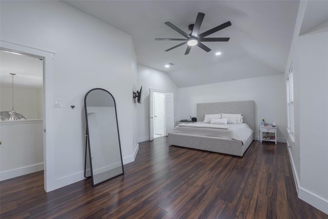 13431 Yaupon Holly Lane, Houston, TX 77044