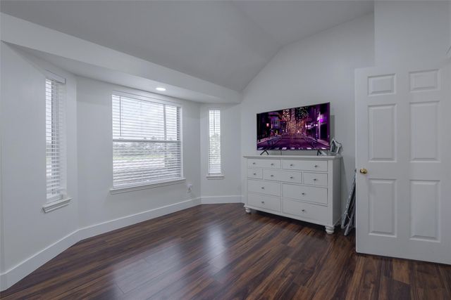 13431 Yaupon Holly Lane, Houston, TX 77044