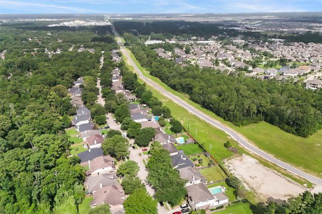 13431 Yaupon Holly Lane, Houston, TX 77044