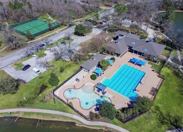 13431 Yaupon Holly Lane, Houston, TX 77044