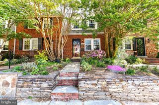 2117 N BRANDYWINE ST, Arlington, VA 22207