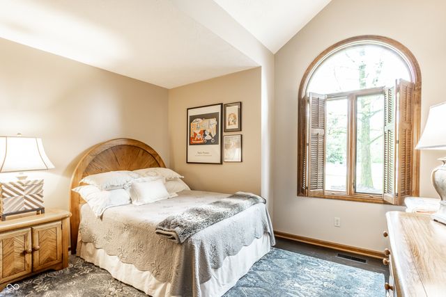 18 Ashbourne Drive, Noblesville, IN 46060
