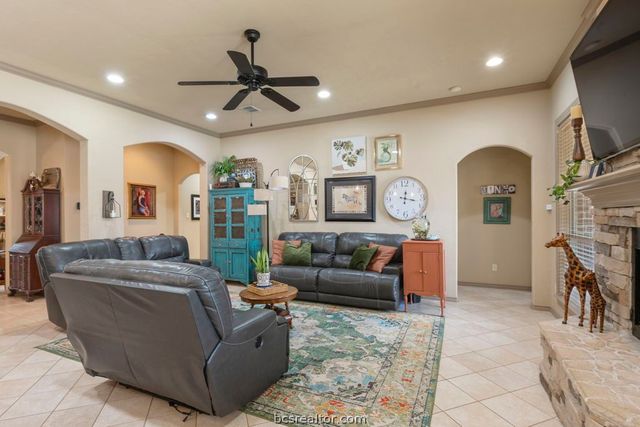 5116 Congressional Drive, College Station, TX 77845