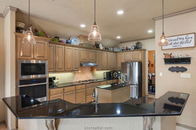 5116 Congressional Drive, College Station, TX 77845