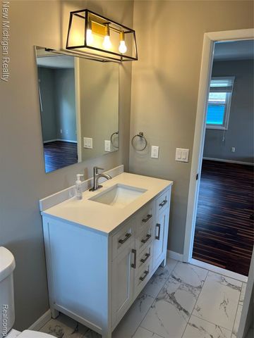 7920 Detroit Boulevard, West Bloomfield, MI 48323