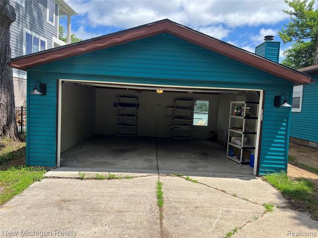7920 Detroit Boulevard, West Bloomfield, MI 48323