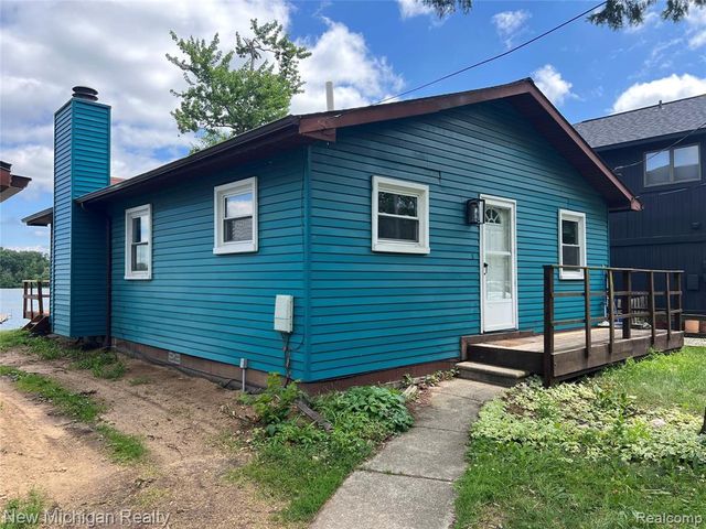 7920 Detroit Boulevard, West Bloomfield, MI 48323
