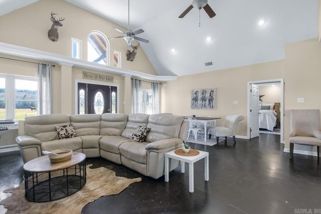 850 Sandy Ford Road, El Paso, AR 72045