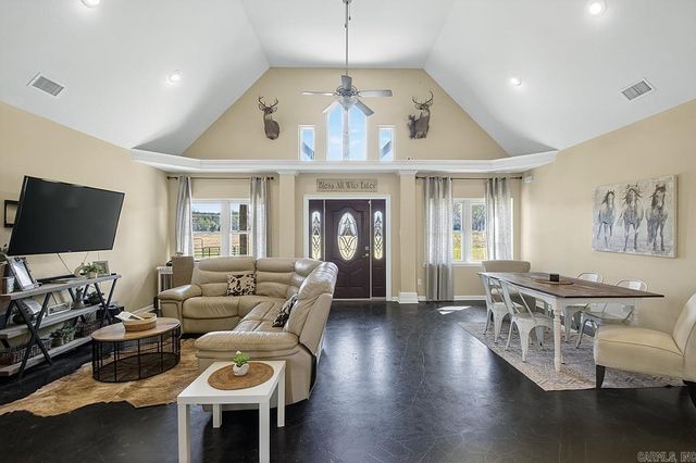 850 Sandy Ford Road, El Paso, AR 72045