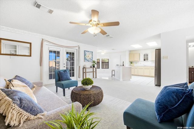 8410 Park Olympia, Universal City, TX 78148