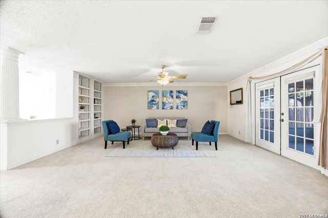 8410 Park Olympia, Universal City, TX 78148