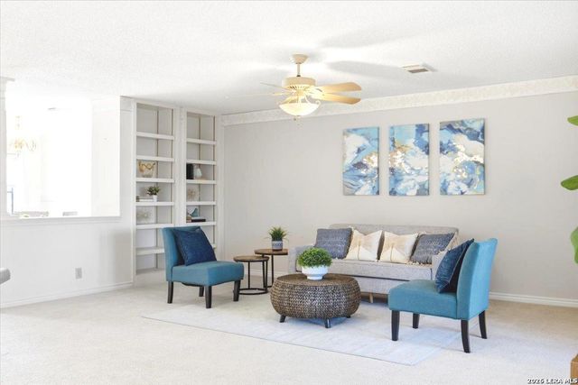 8410 Park Olympia, Universal City, TX 78148