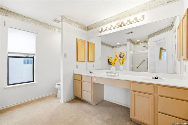 8410 Park Olympia, Universal City, TX 78148