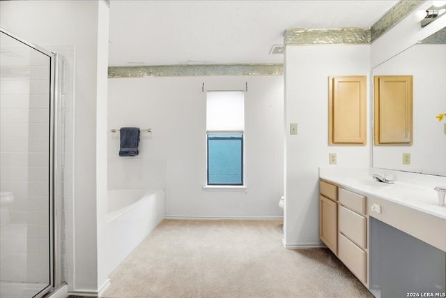 8410 Park Olympia, Universal City, TX 78148