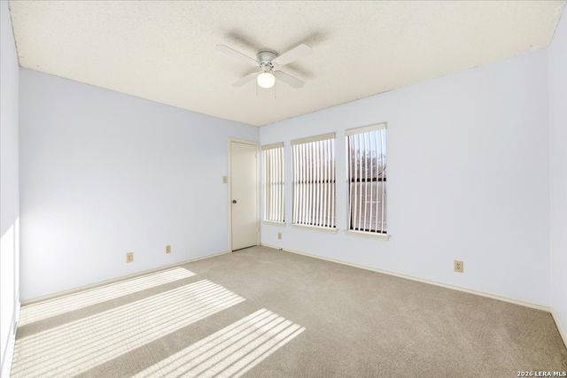 8410 Park Olympia, Universal City, TX 78148