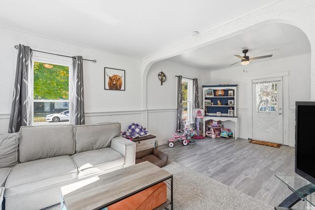 1421 Charles St Street, Huntington, IN 46750