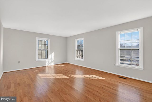 4515 SHOAL CREEK CT, Alexandria, VA 22312