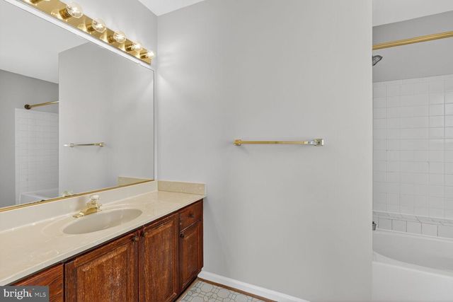 4515 SHOAL CREEK CT, Alexandria, VA 22312