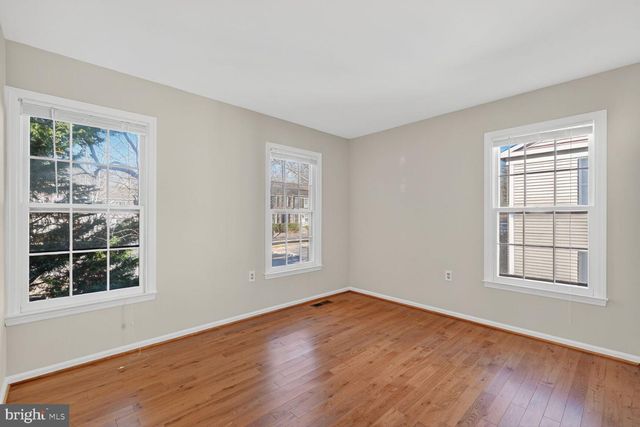 4515 SHOAL CREEK CT, Alexandria, VA 22312