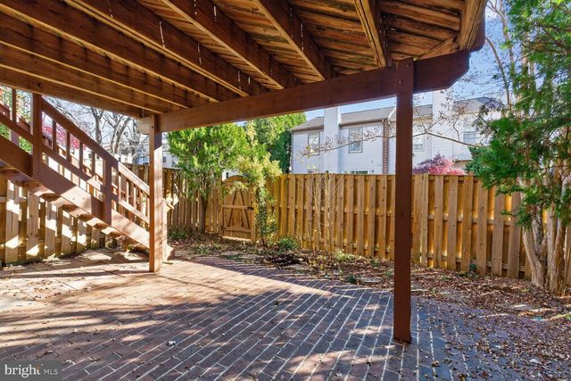 4515 SHOAL CREEK CT, Alexandria, VA 22312