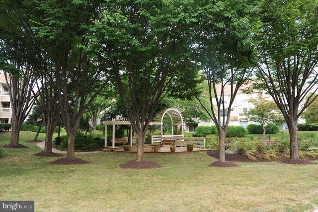 4515 SHOAL CREEK CT, Alexandria, VA 22312