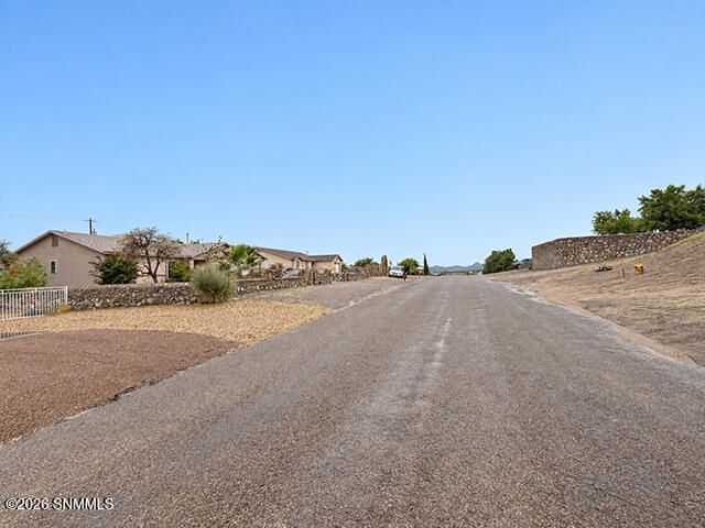 5212 Navajo Trail, Las Cruces, NM 88012