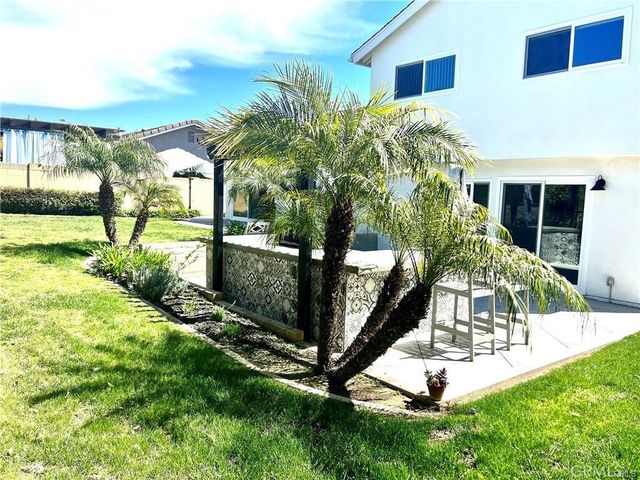 25241 Mawson, Laguna Hills, CA 92653