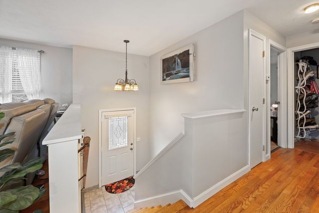 24 Arden Court, Warwick, RI 02889