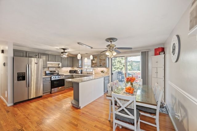 24 Arden Court, Warwick, RI 02889