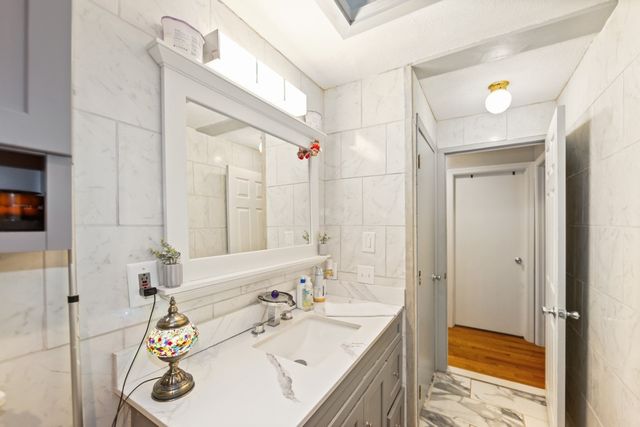 24 Arden Court, Warwick, RI 02889