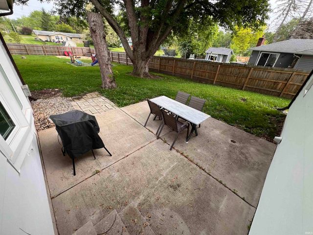 7008 Saint Joe Road, Fort Wayne, IN 46235