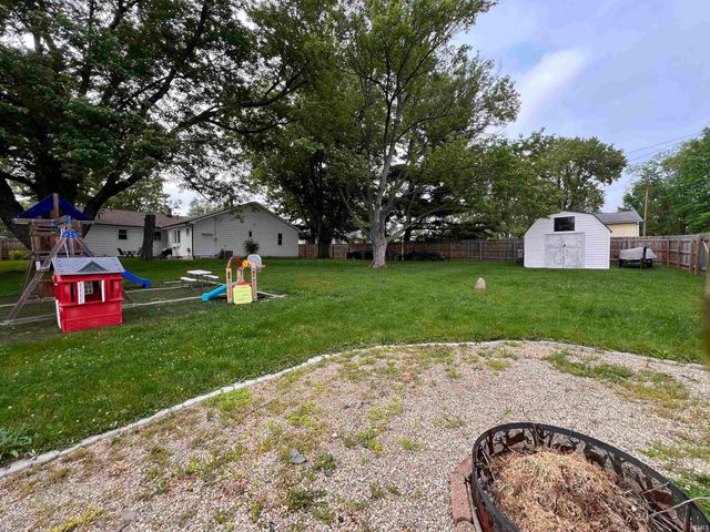 7008 Saint Joe Road, Fort Wayne, IN 46235