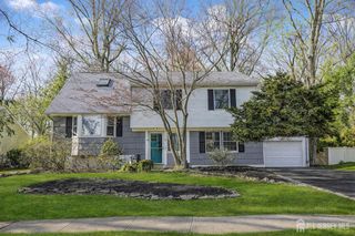 22 Meyer Road, Edison, NJ 08817