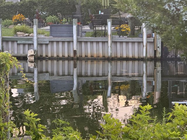 8 Eastern concourse, Amityville, NY 11701