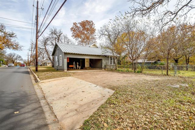 898 N Neblett Street, Stephenville, TX 76401