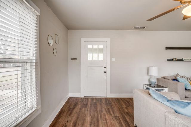 898 N Neblett Street, Stephenville, TX 76401